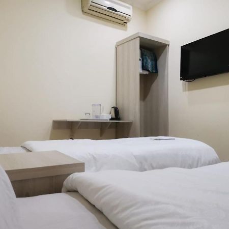 Hotel Nusantara Indah Syariah Jakarta Ngoại thất bức ảnh