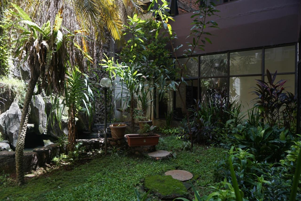 Hotel Nusantara Indah Syariah Jakarta Ngoại thất bức ảnh