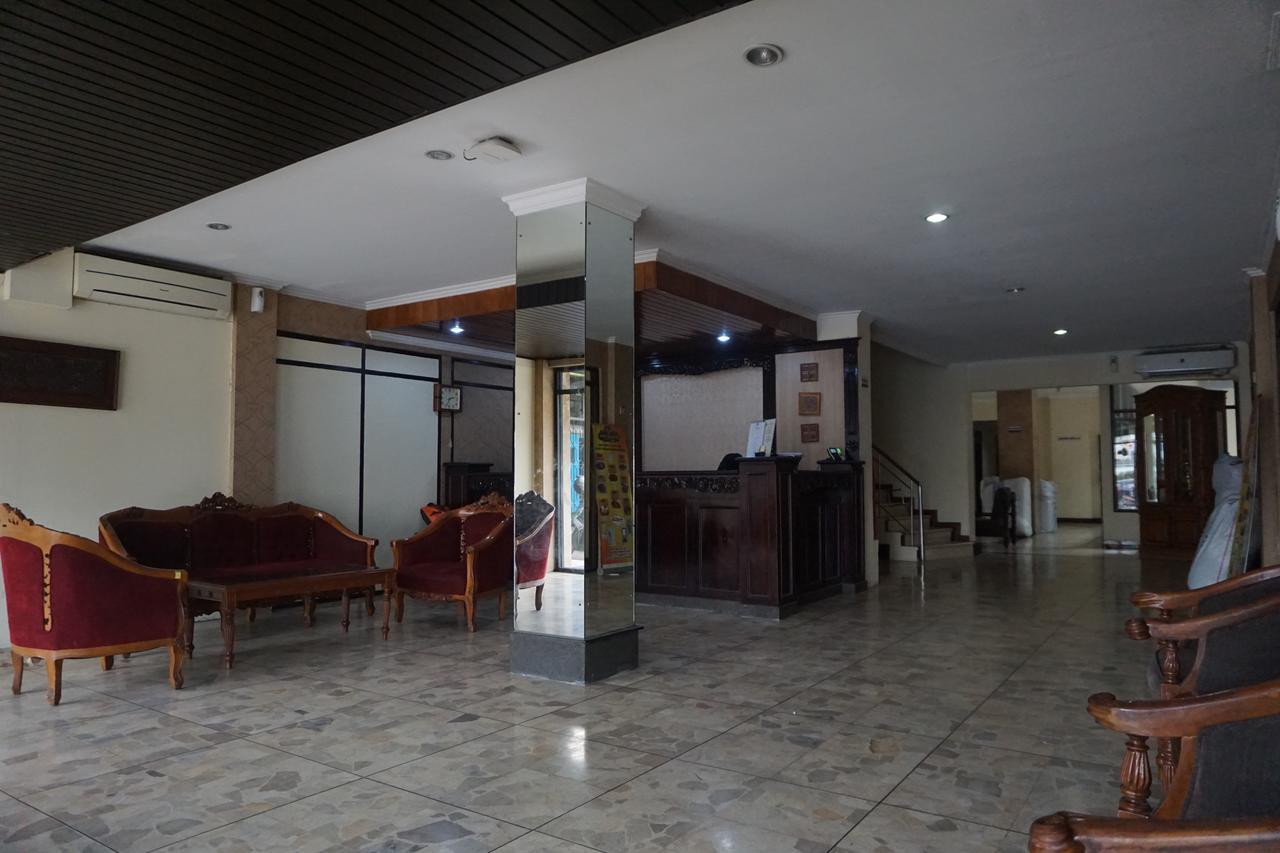 Hotel Nusantara Indah Syariah Jakarta Ngoại thất bức ảnh