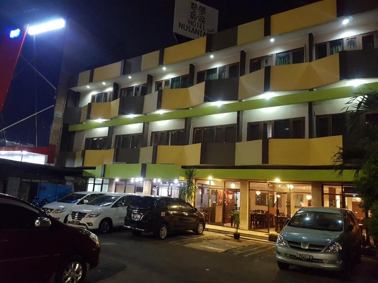 Hotel Nusantara Indah Syariah Jakarta Ngoại thất bức ảnh