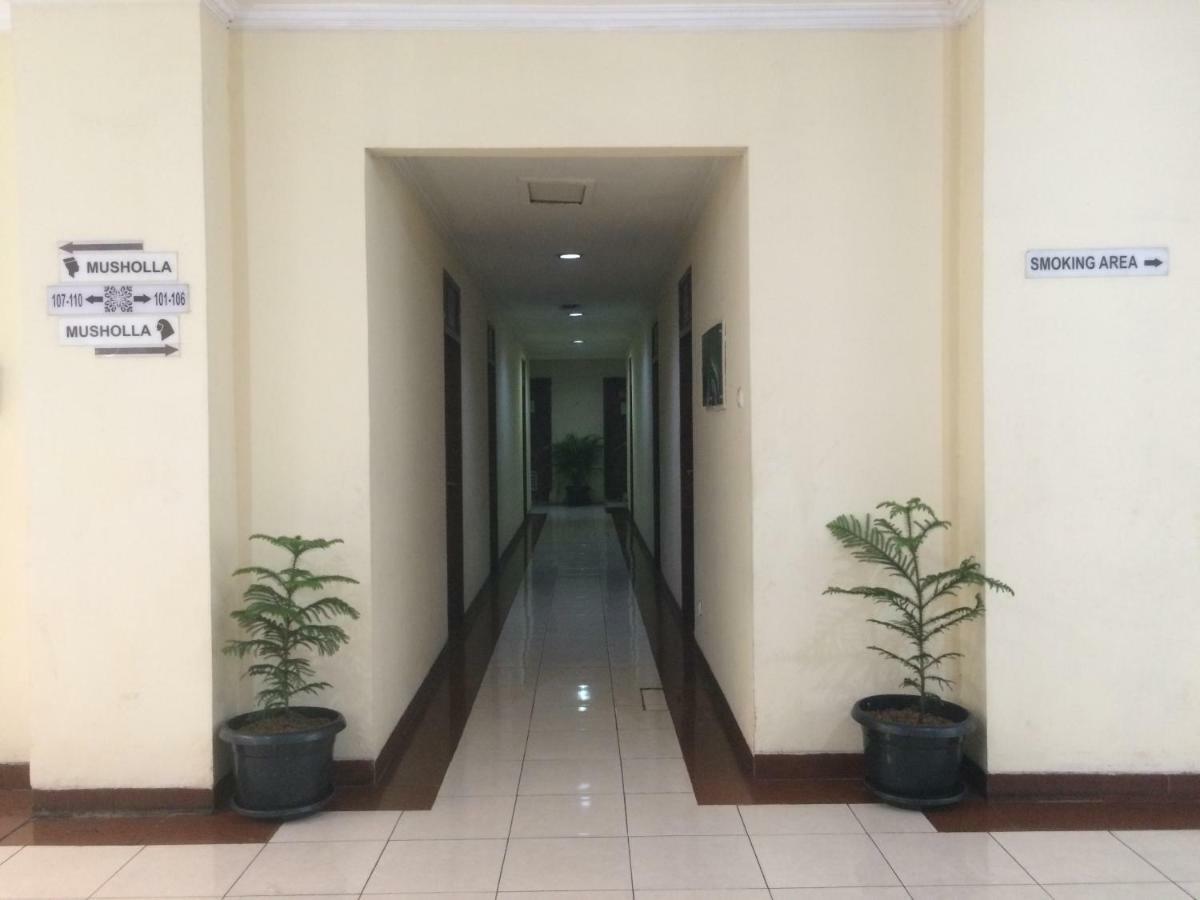 Hotel Nusantara Indah Syariah Jakarta Ngoại thất bức ảnh